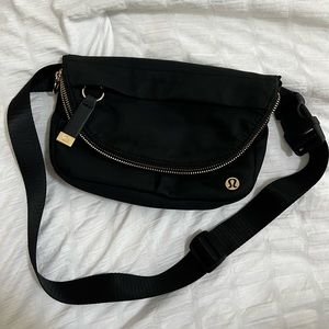 Lululemon Black All Night Festival Bag - LIKE NEW